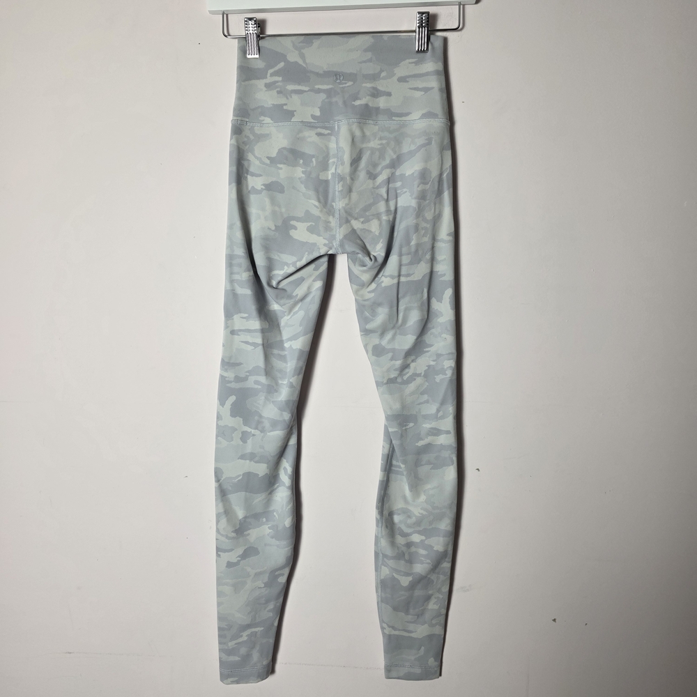 Lululemon Camo High Rise Leggings Size 4 Gray White Camouflage Yoga Athletic - Picture 2 of 8